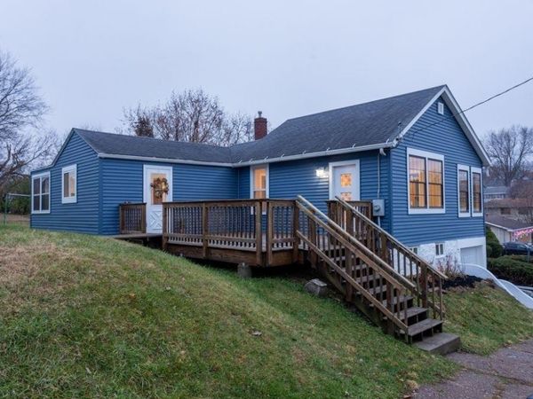 1090 Edina Street, Dubuque, IA 52001