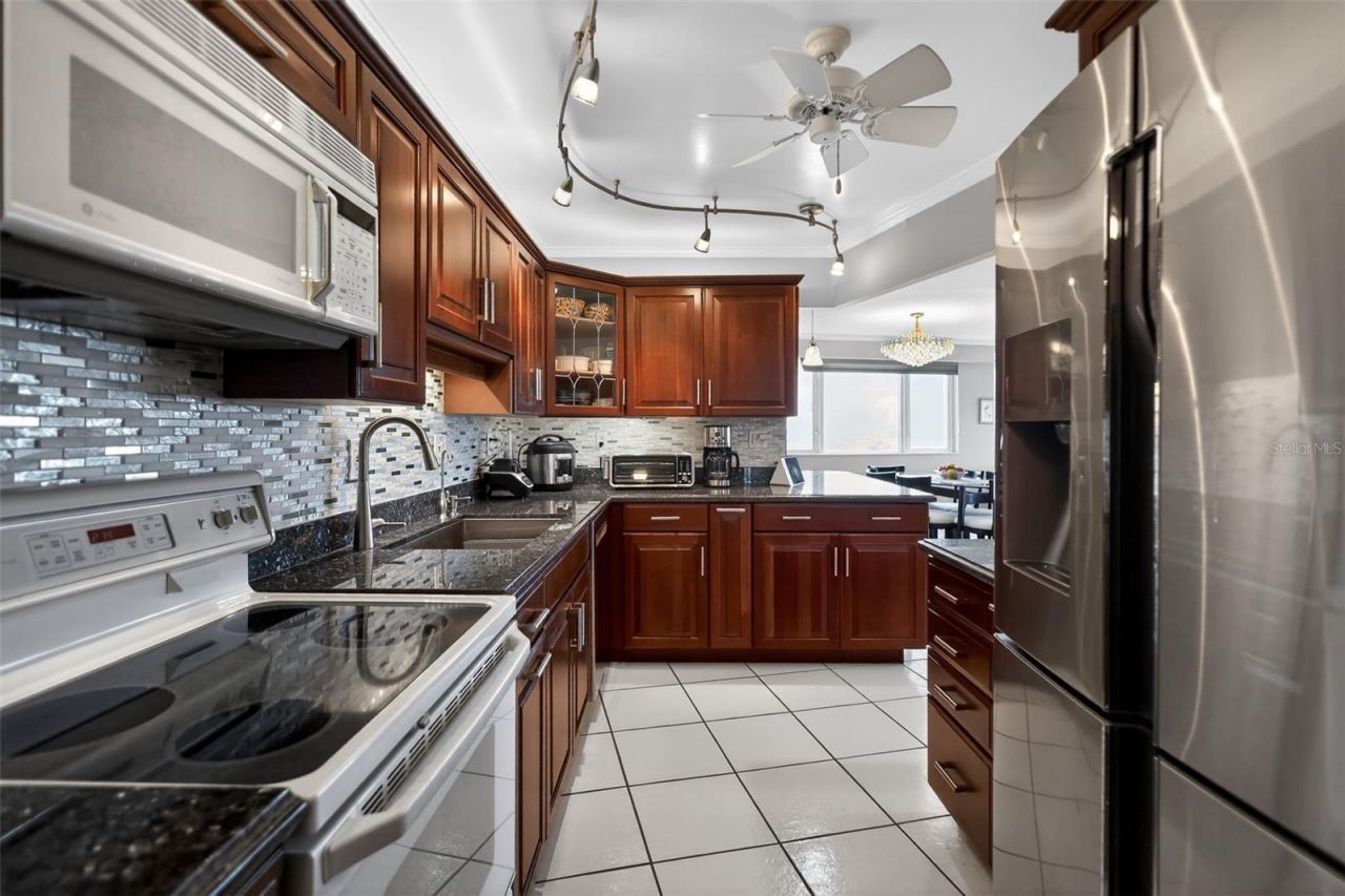 3000 Holiday Drive, Unit 1505, Fort Lauderdale, FL 33316 Photo