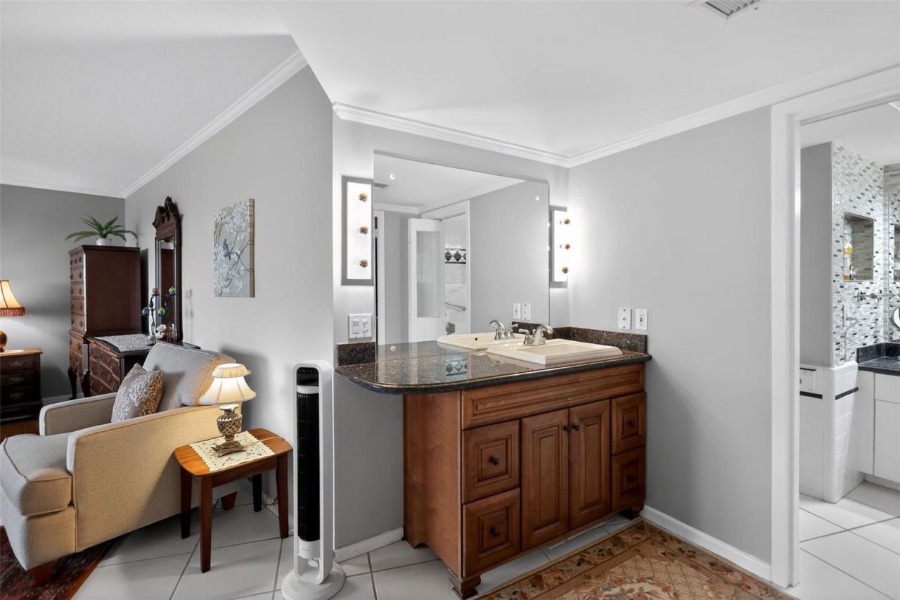 3000 Holiday Drive, Unit 1505, Fort Lauderdale, FL 33316 Photo