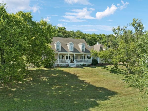 4235 Little Pond Ln, Thompsons Station, TN 37179