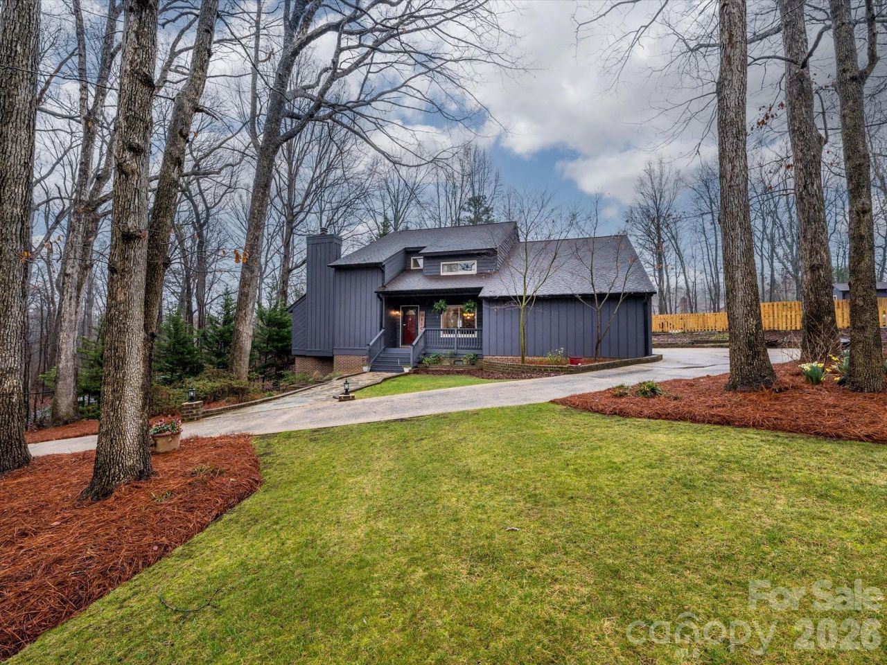 5232 Begonia Drive, Charlotte, NC 28215 Main Photo