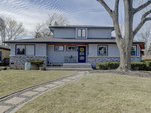 712 Gardner Road, Flossmoor, IL 60422