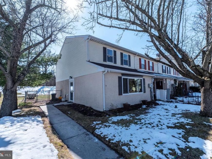 54 Ivy Court, Quakertown, PA 18951 Main Photo