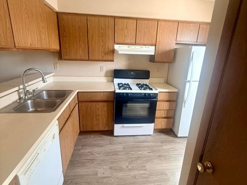 811 Crofton Place, Reynoldsburg, OH 43068 Photo 3