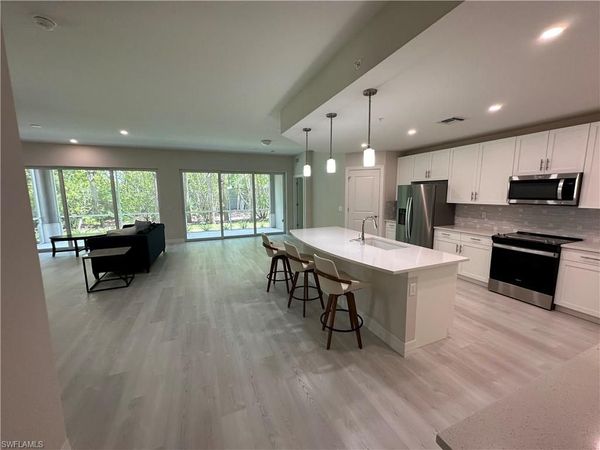 214 Indies DR E, Unit 101, NAPLES, FL 34114