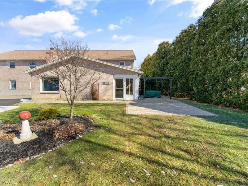 930 Pearson Circle, Boardman, OH 44512 Photo 2