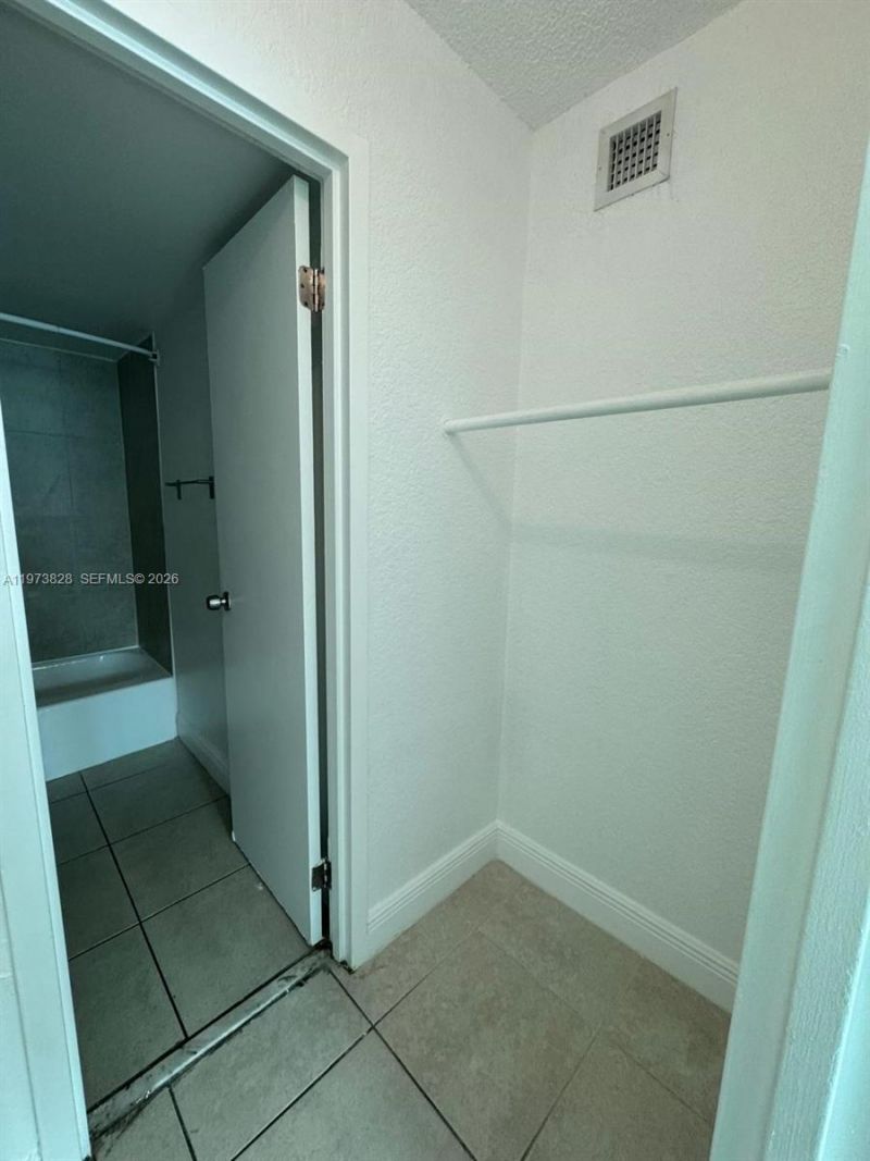 1800 Sans Souci Blvd, Unit 127, North Miami, FL 33181 Photo