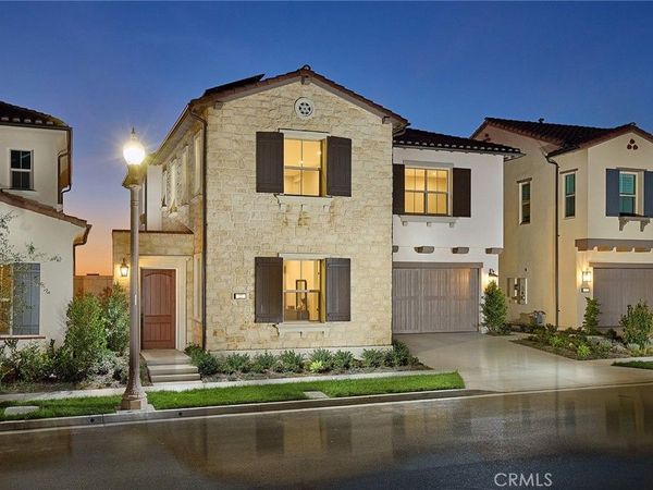 113 Oakstone, Irvine, CA 92618