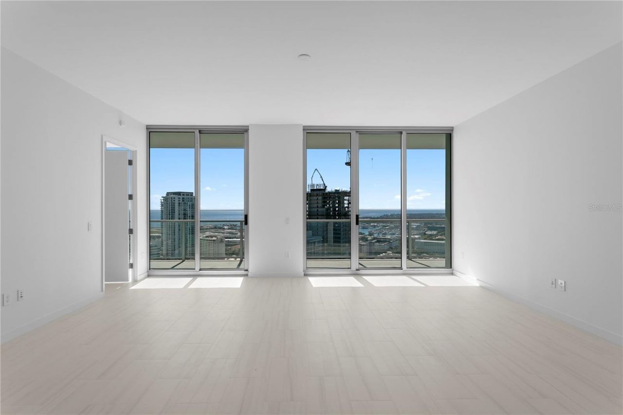 400 Central Avenue, Unit 2806, Saint Petersburg, FL 33701 Photo
