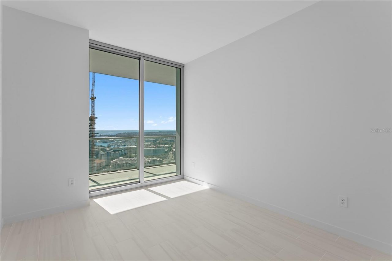 400 Central Avenue, Unit 2806, Saint Petersburg, FL 33701 Photo