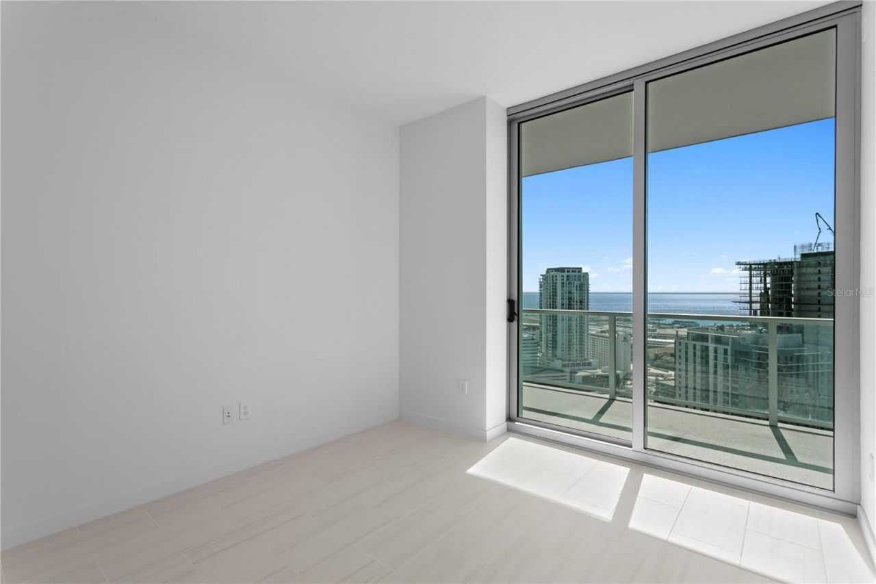 400 Central Avenue, Unit 2806, Saint Petersburg, FL 33701 Photo