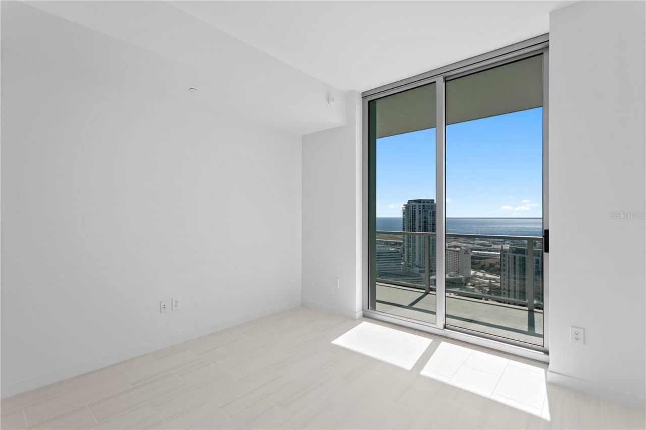 400 Central Avenue, Unit 2806, Saint Petersburg, FL 33701 Photo