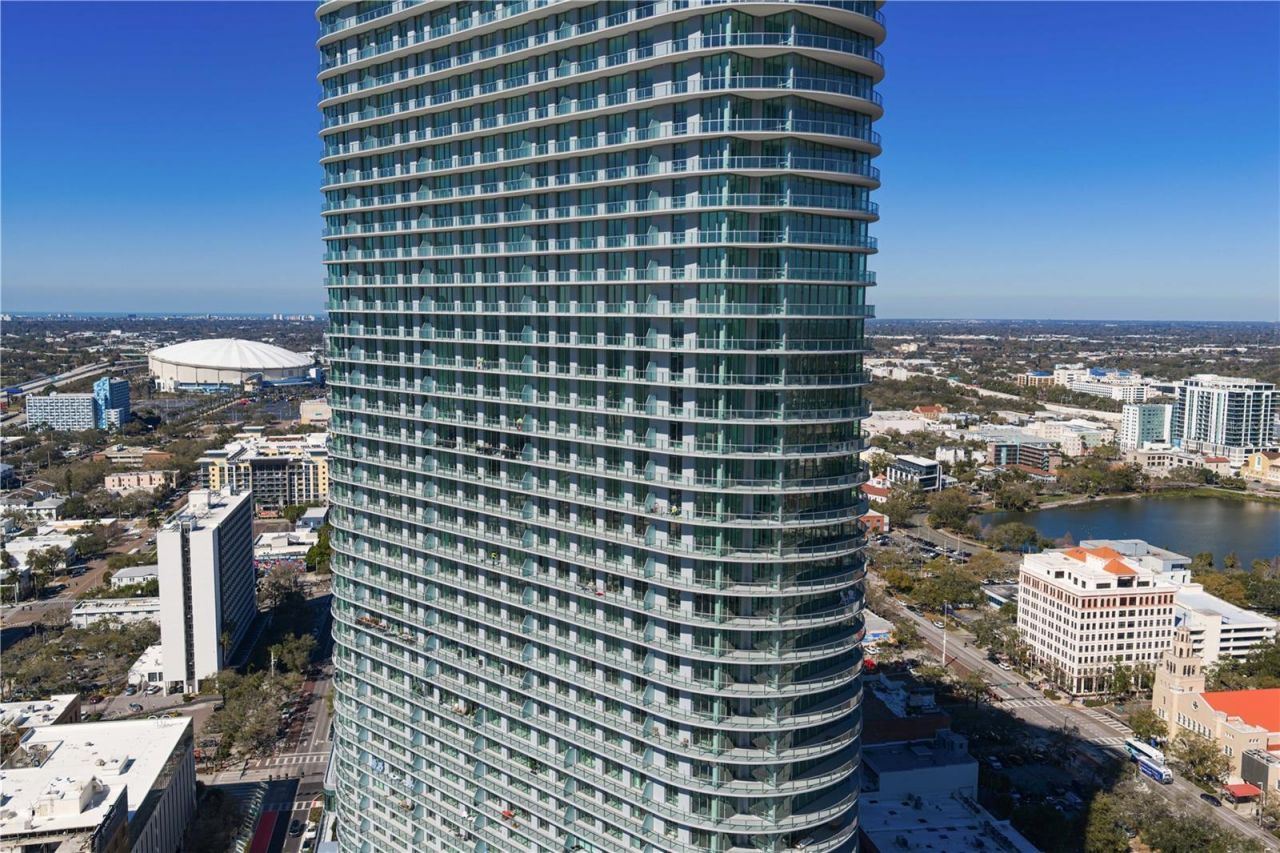 400 Central Avenue, Unit 2806, Saint Petersburg, FL 33701 Photo