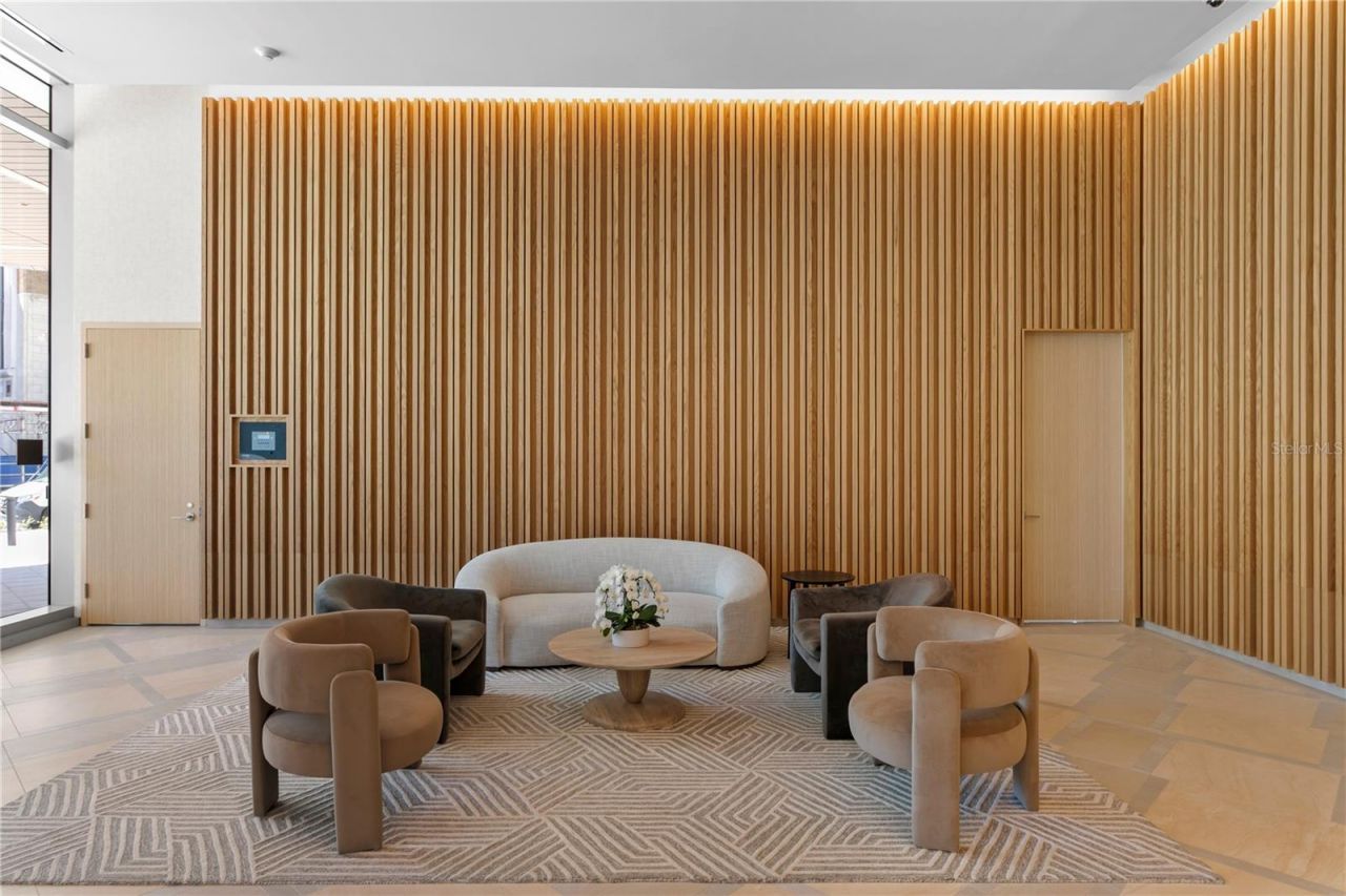 400 Central Avenue, Unit 2806, Saint Petersburg, FL 33701 Photo