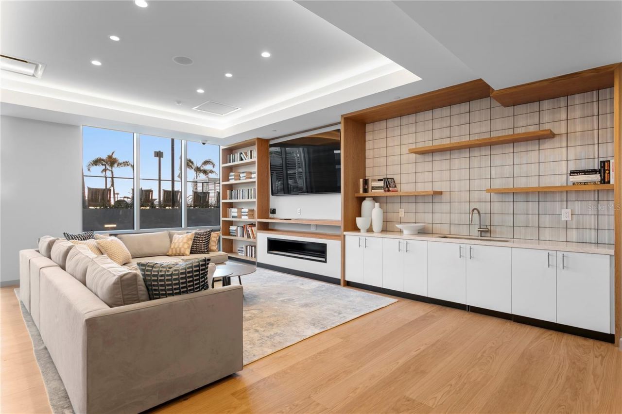 400 Central Avenue, Unit 2806, Saint Petersburg, FL 33701 Photo