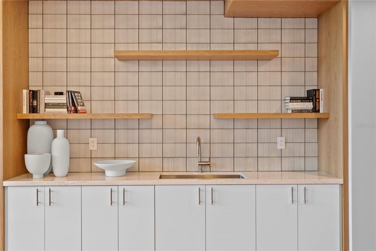 400 Central Avenue, Unit 2806, Saint Petersburg, FL 33701 Photo