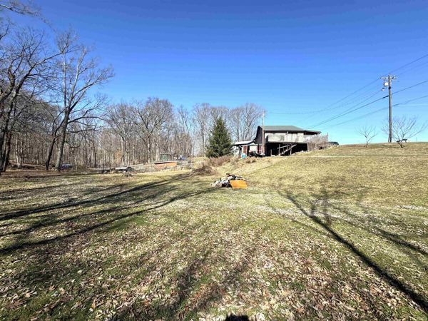 7427 N Red Hill Road, Ellettsville, IN 47429