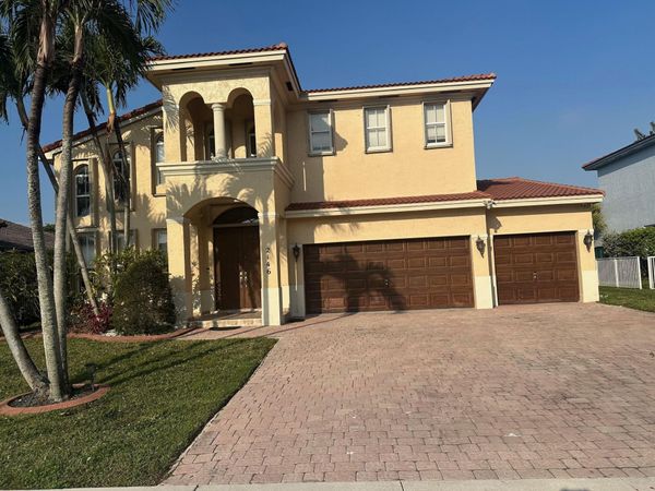 2146 SW 132nd Ter, Miramar, FL 33027