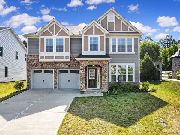 3322 Helmsley Court , Concord, NC 28027