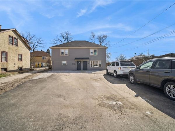 43 Clay Avenue , Highwood, IL 60040