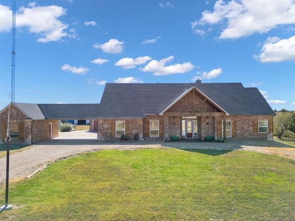 1943 Alsdorf Road, Ennis, TX 75119
