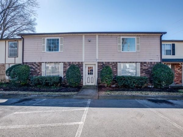 932 Coarsey Dr, Nashville, TN 37217