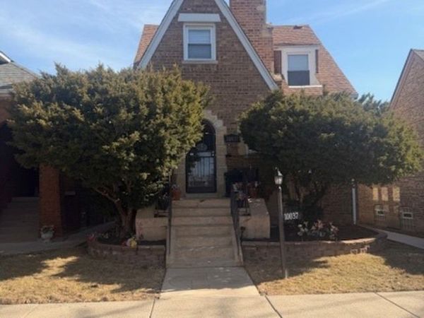 10037 S Morgan Street , Chicago, IL 60643