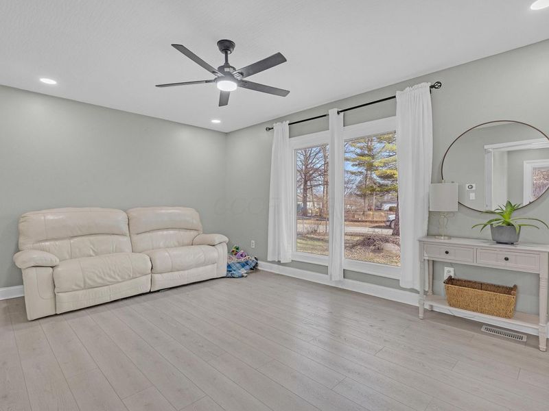 4123 Arbury Lane, Columbus, OH 43224 Photo 7