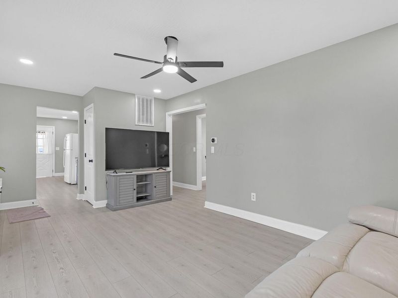 4123 Arbury Lane, Columbus, OH 43224 Photo 8