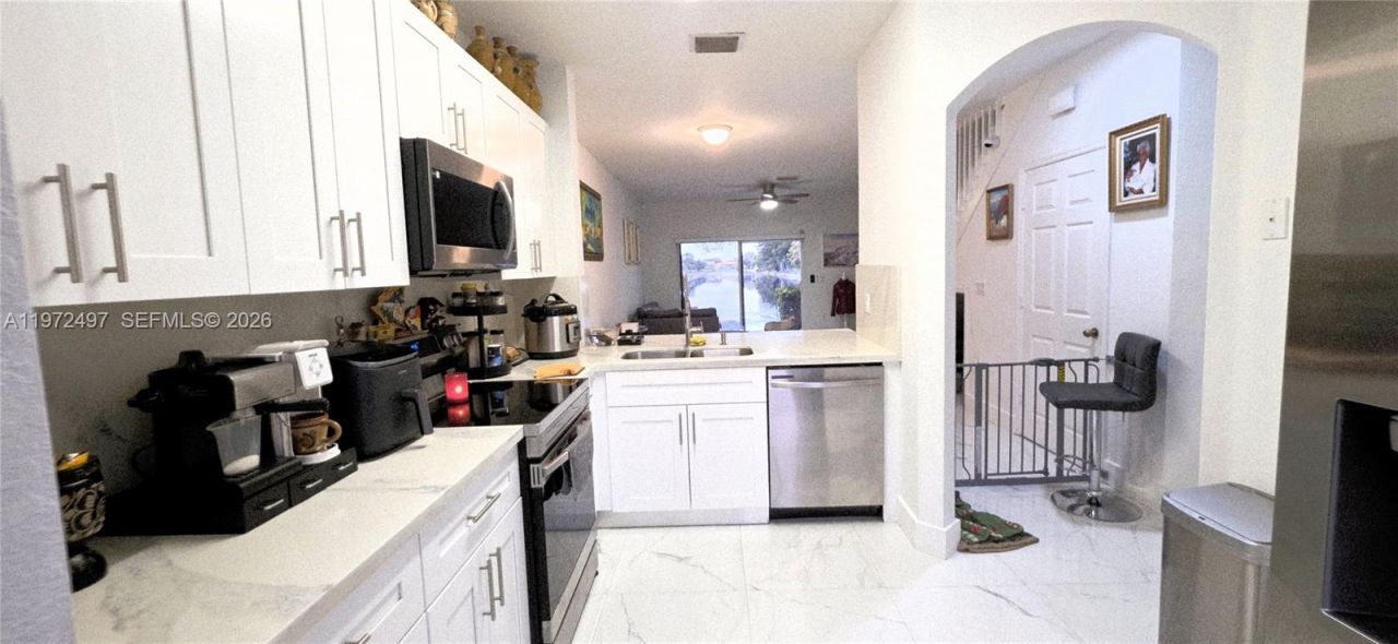 5937 Riverside Ave , Tamarac, FL 33321 Photo