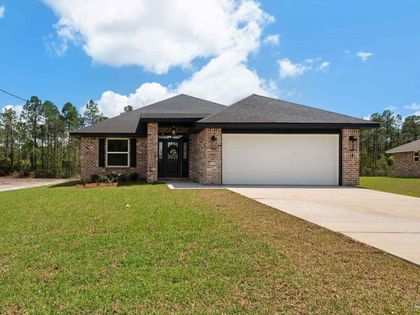 7961 Twin Lake Dr Milton, FL 32583