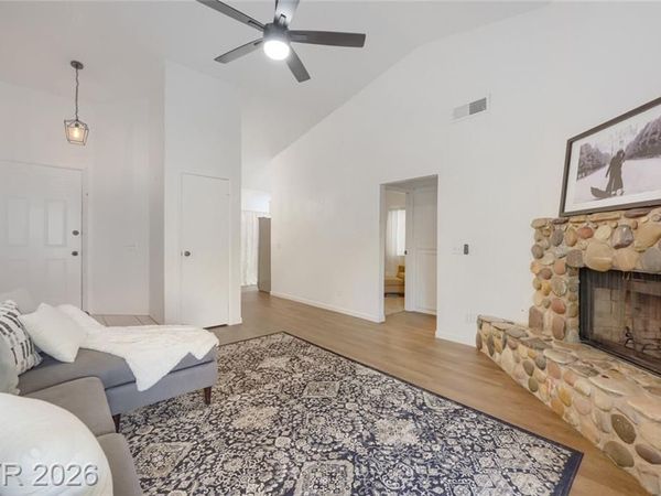 524 Crony Avenue , Henderson, NV 89011