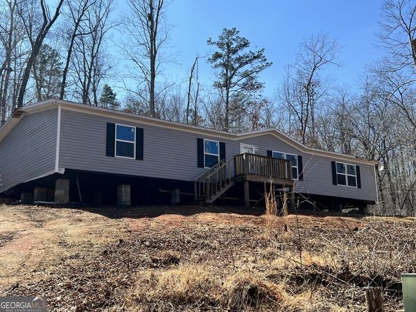 567 Suttles Road, Martin, GA 30557