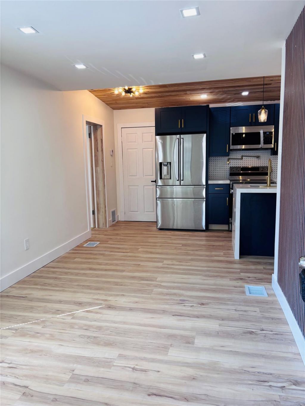 105 NW 28th Way, Fort Lauderdale, FL 33311 Photo