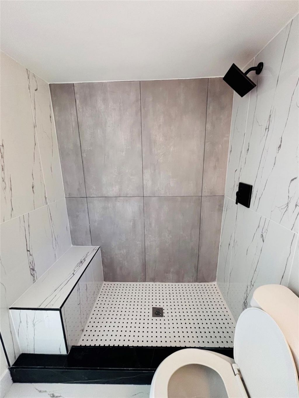 105 NW 28th Way, Fort Lauderdale, FL 33311 Photo