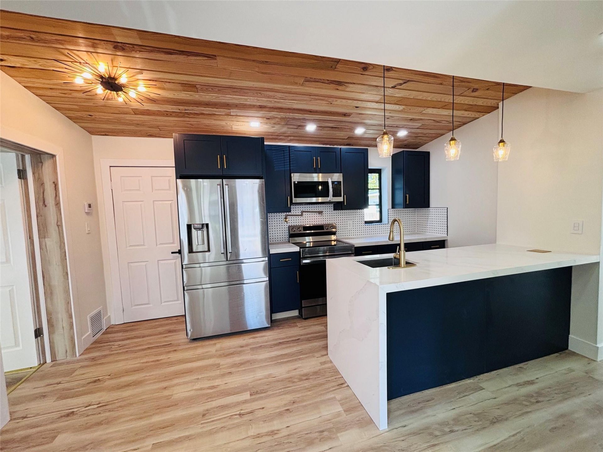 105 NW 28th Way, Fort Lauderdale, FL 33311 Photo