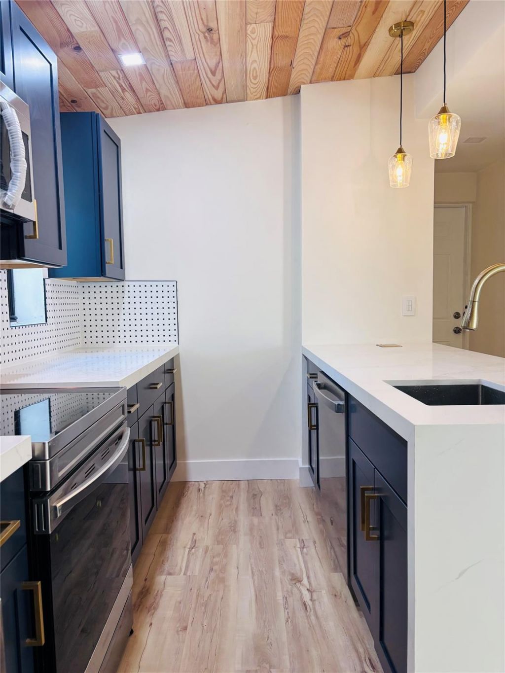 105 NW 28th Way, Fort Lauderdale, FL 33311 Photo