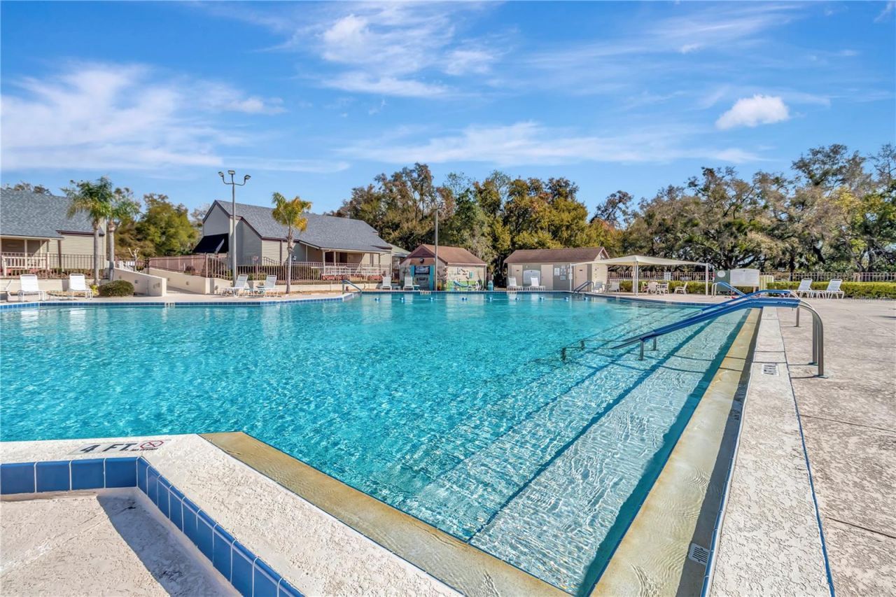 3935 Parway Road , Unit 1322, Zellwood, FL 32798 Photo