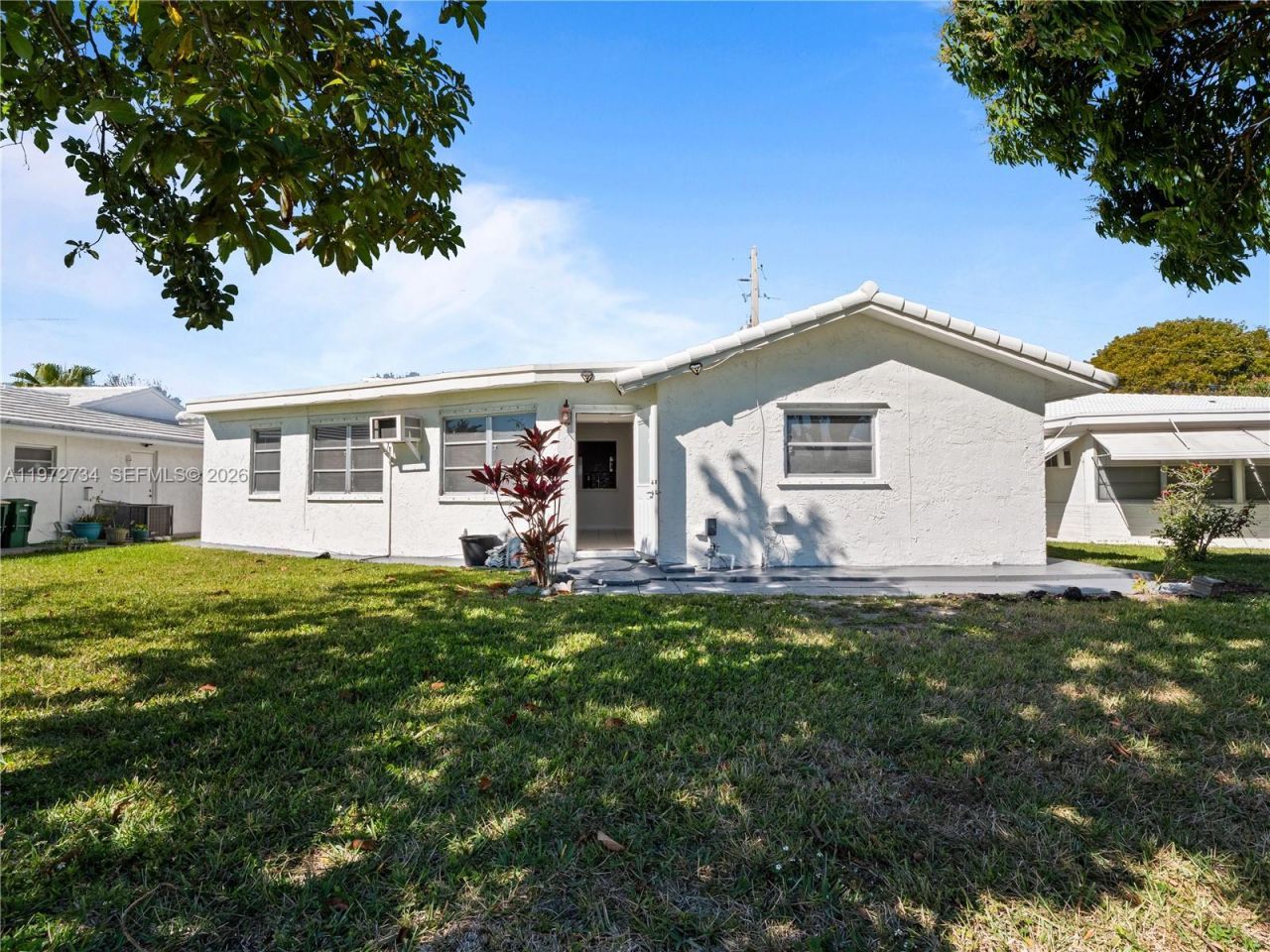 7504 NW 70th Ave , Tamarac, FL 33321 Photo