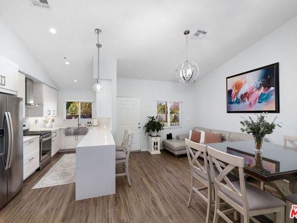 11377 Osborne Place, Unit 6, Sylmar, CA 91342