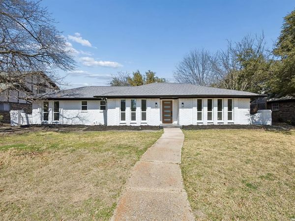 2861 Meadowbrook Drive, Plano, TX 75075