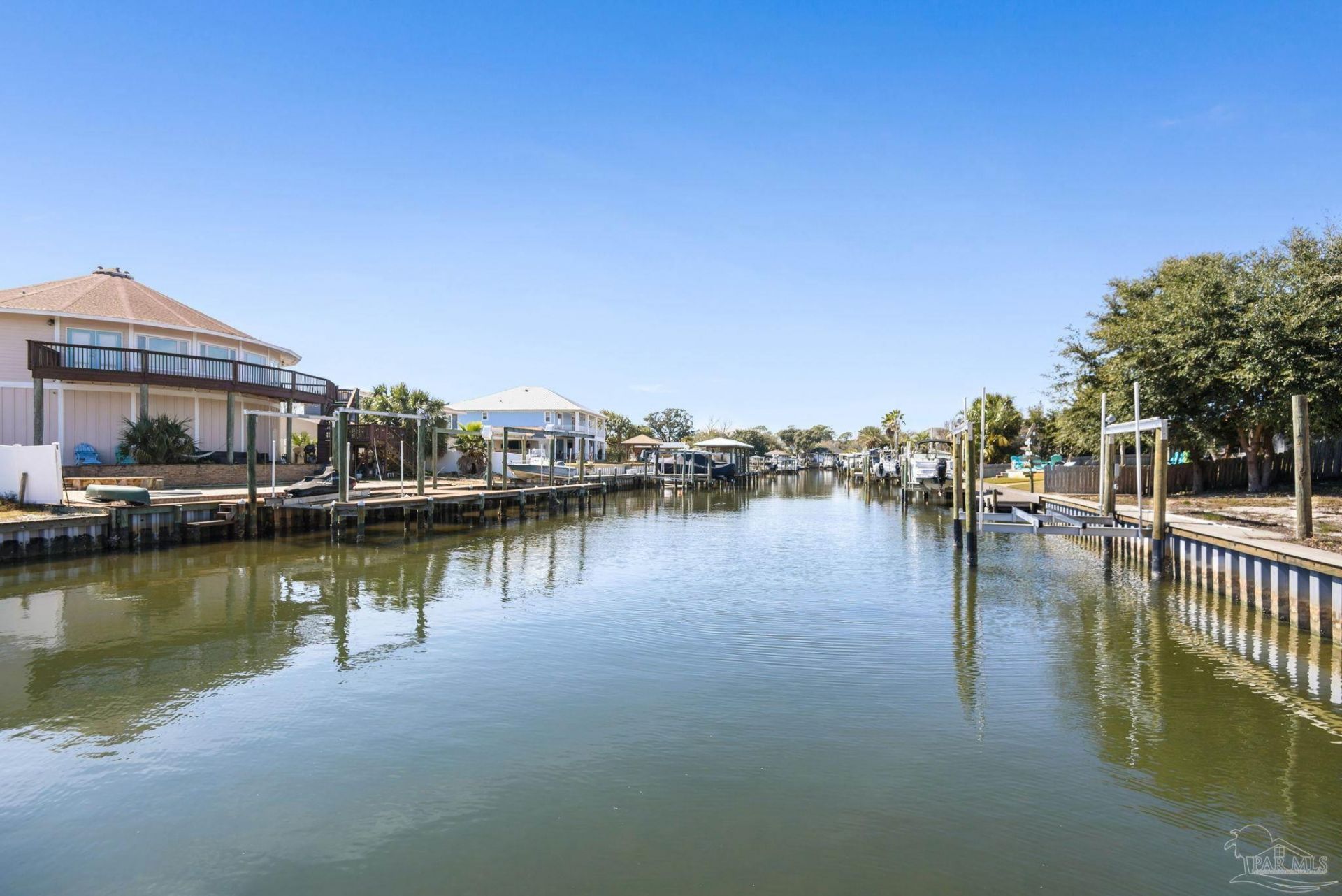 3367 Circle Dr, Gulf Breeze, FL 32563 Main Photo