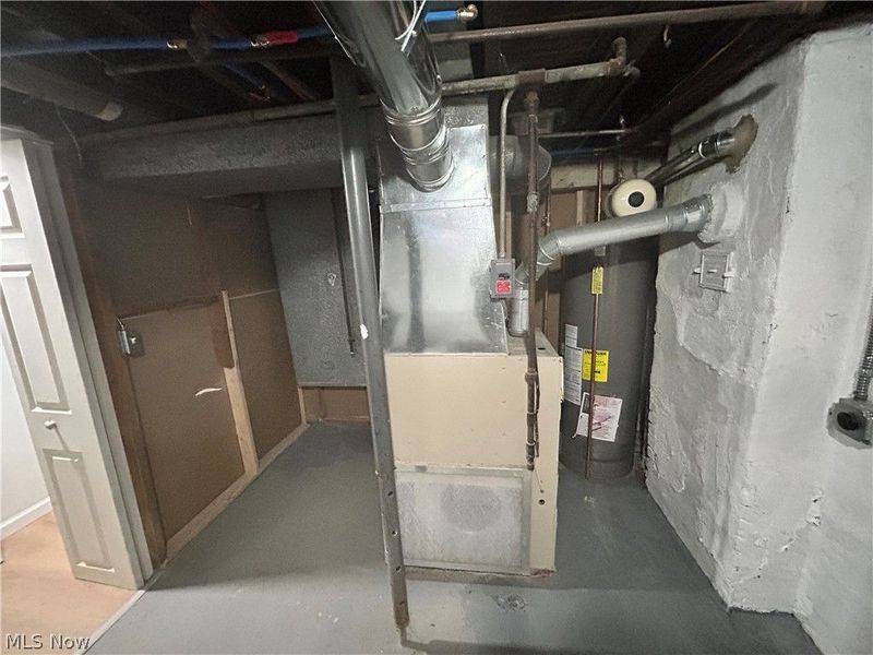 10409 Fidelity Avenue, Cleveland, OH 44111 Photo 21