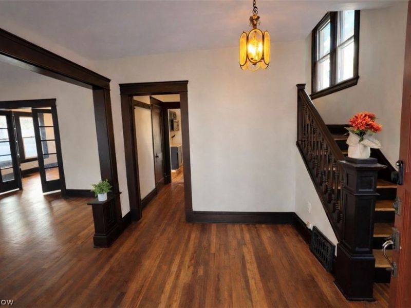 10409 Fidelity Avenue, Cleveland, OH 44111 Photo 5