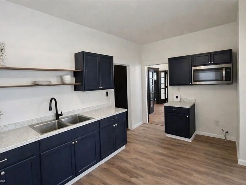 10409 Fidelity Avenue, Cleveland, OH 44111 Photo 7