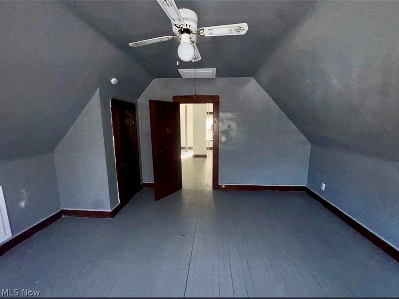 10006 Pierpont Avenue, Cleveland, OH 44108 Photo 15