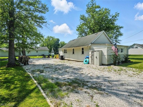 7223 Kenmore Avenue, North Kingsville, OH 44068