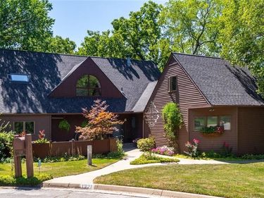 Raintree Place, Lawrence, KS 66047