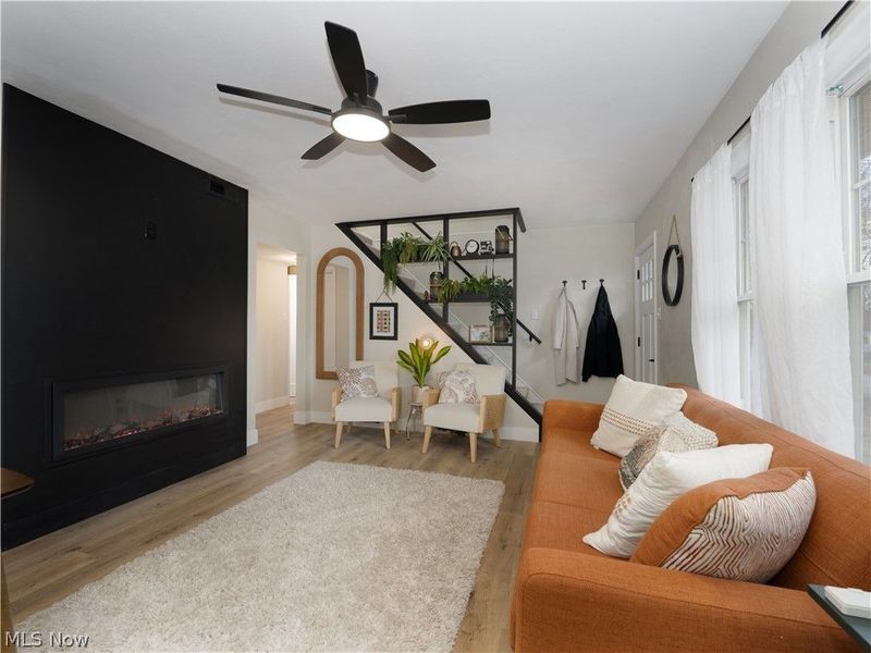 1111 Center Avenue, Cuyahoga Falls, OH 44221 Photo 4