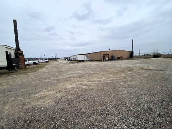 2400 S Business 45 , Corsicana, TX 75110